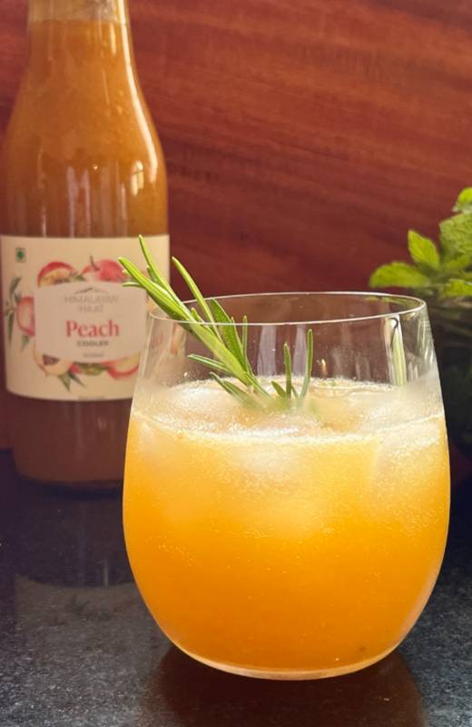 Peach Gin Cocktail