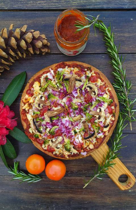 Homemade Gluten-Free Quinoa Pizza