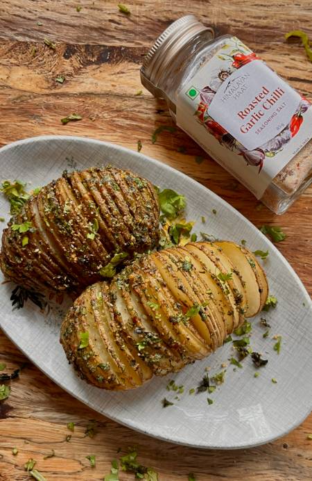 Spicy and Crispy Hasselback Potatoes