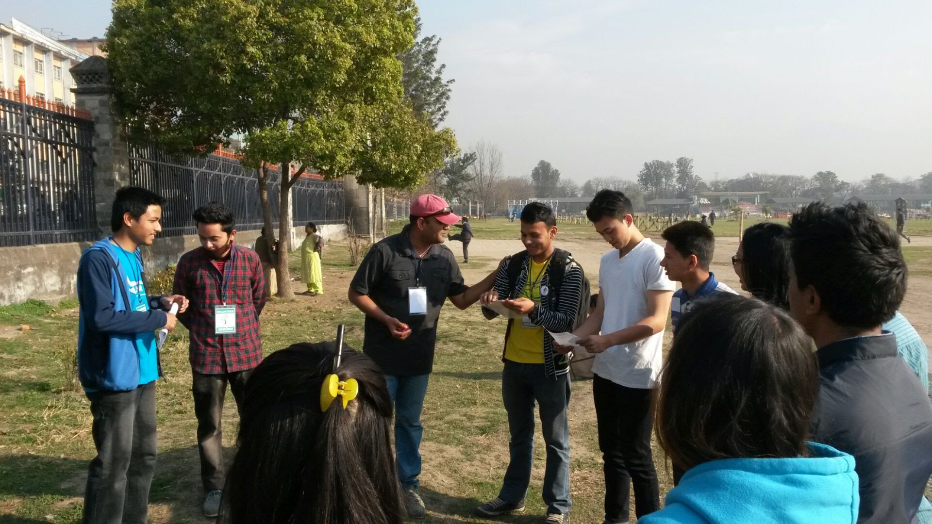 Alok Das conducting team building exercises