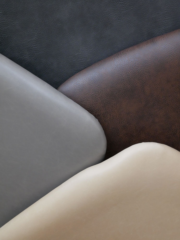 ブラウンとグレーのPUシートにシルバーのアームレストを備えたデザインショートアームチェア