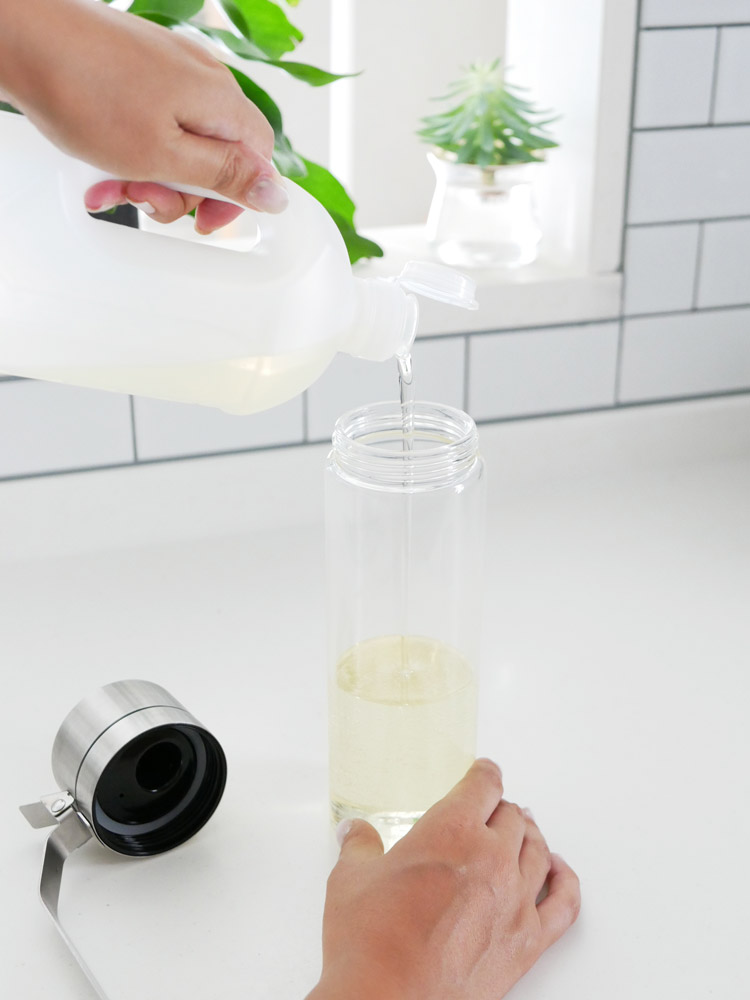 DULTONの500mlオイル＆ヴィネガーボトルとスパイスジャー2個が並んだギフトセット