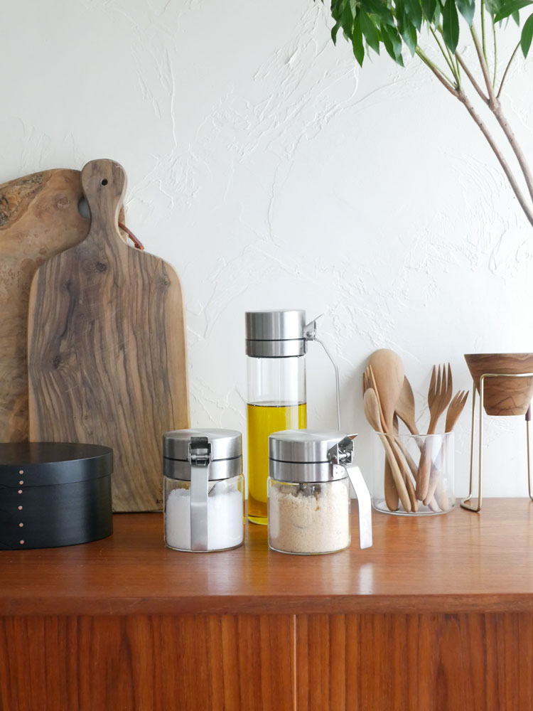 DULTONブランドの500mlオイル＆ヴィネガーボトルとスプーン付きスパイスジャー2個が揃ったギフトセット