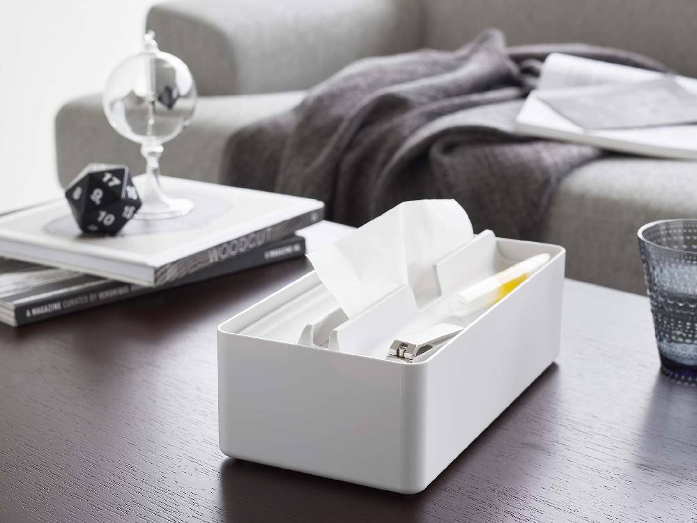 トレー蓋付き『tower』ペーパータオルケース。ABS樹脂製でオフィスや家庭の紙製品を整理するデザイン。