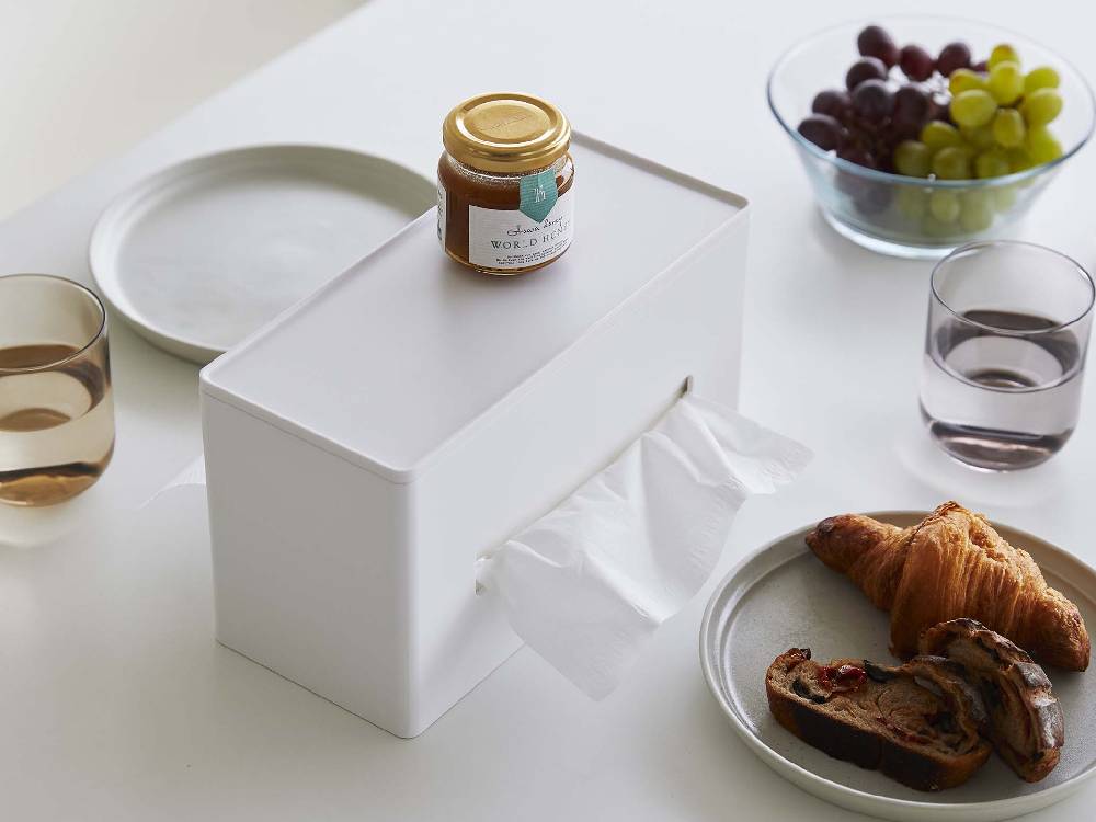 スマート両面ティッシュケース。ABS樹脂製のプラスチックナプキンホルダーで、一般的サイズのティッシュボックスを2段に収納可能。