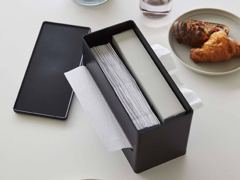 スマート両面ティッシュケースのシルバー色プラスチックボックス。一般的なサイズのティッシュボックスを2個収納できるオフィス用品。