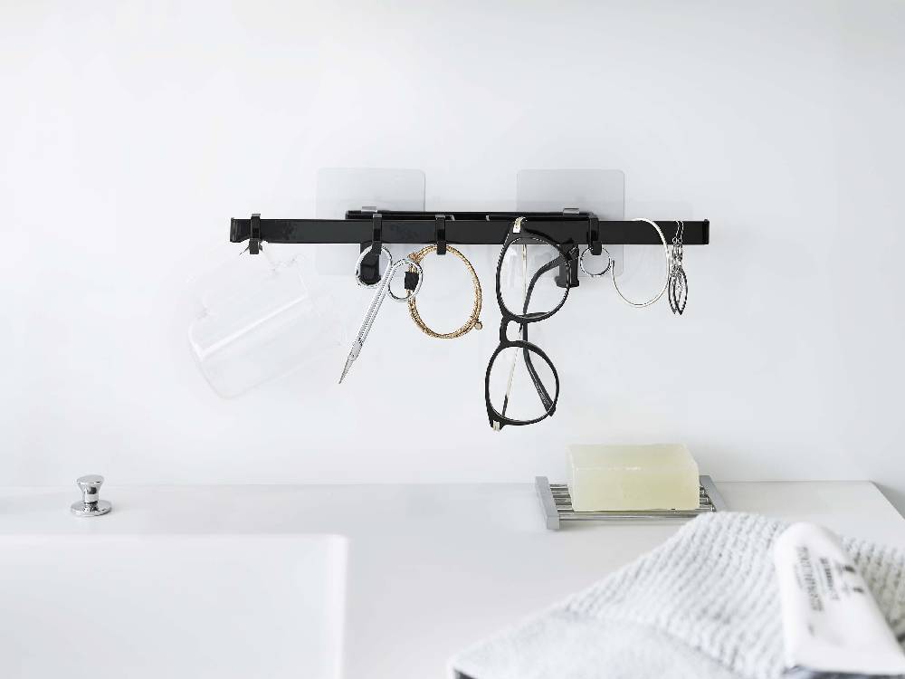 towerブランドの銀色スチール製フィルムフックサニタリーハンガー