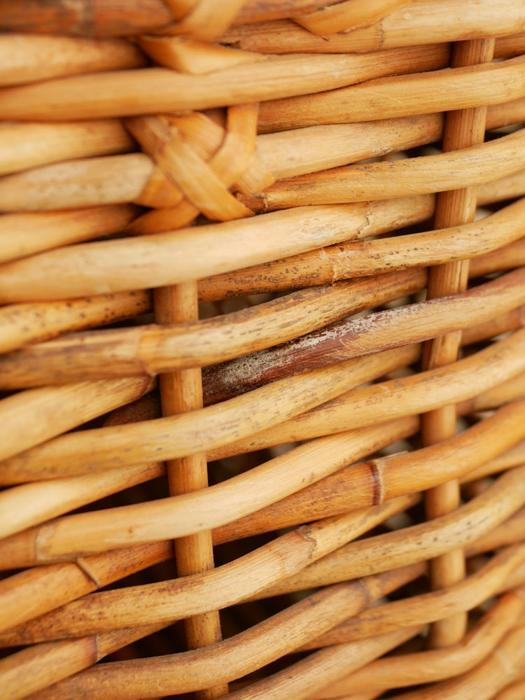 Creer/クレエのインドネシア製皮つきラタン運べる収納バスケット、サイズ約W500×D350×H350mm