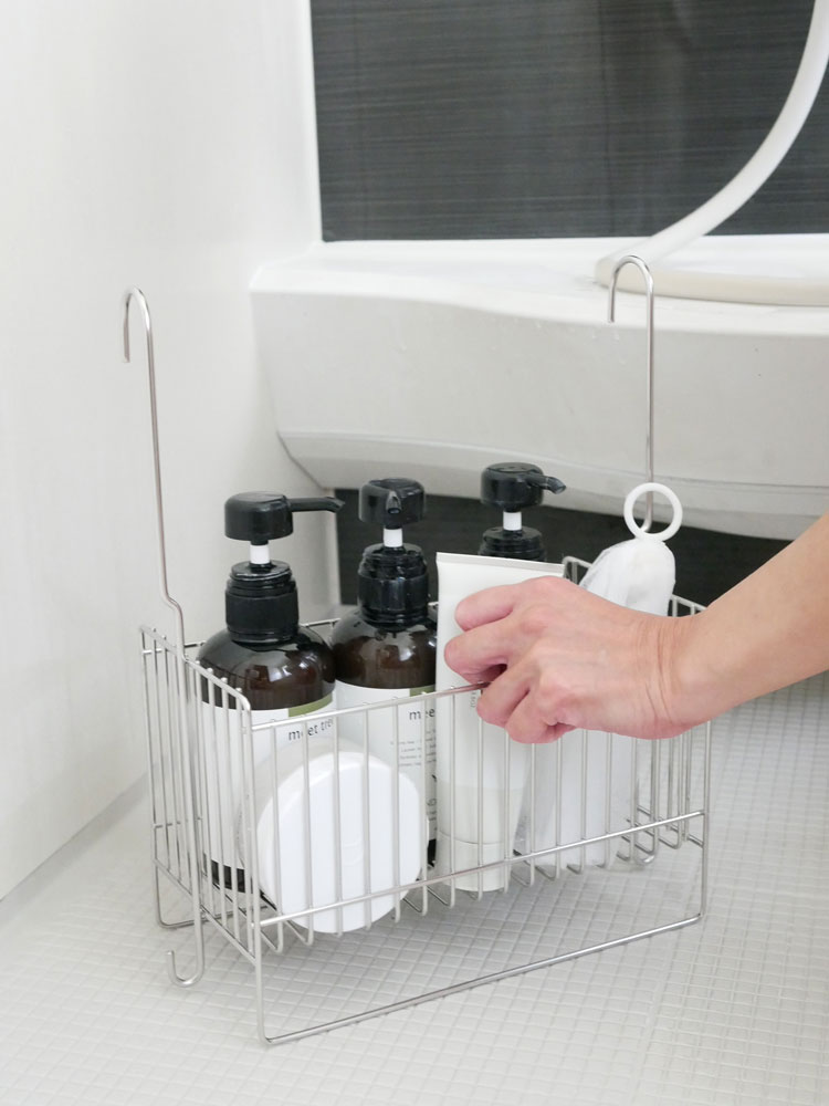 【Hinata Life】の18-8ステンレス製連結可能な引っかけお風呂バスケット。二段構造でタオルやボトルを整理収納