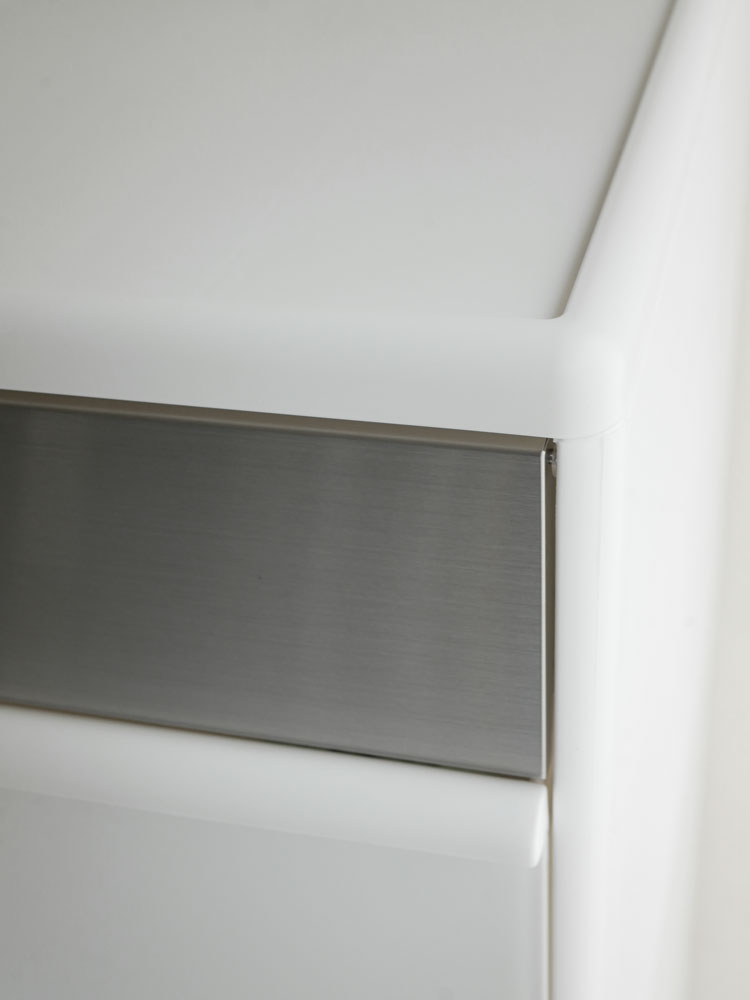 グレーとシルバーの引き出し付きスイングパネルダストボックスキャビネット