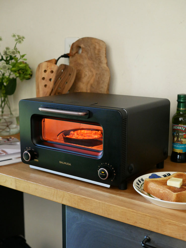 バルミューダ The Toaster Proトースター。多機能なホームキッチン用小型電気トースター