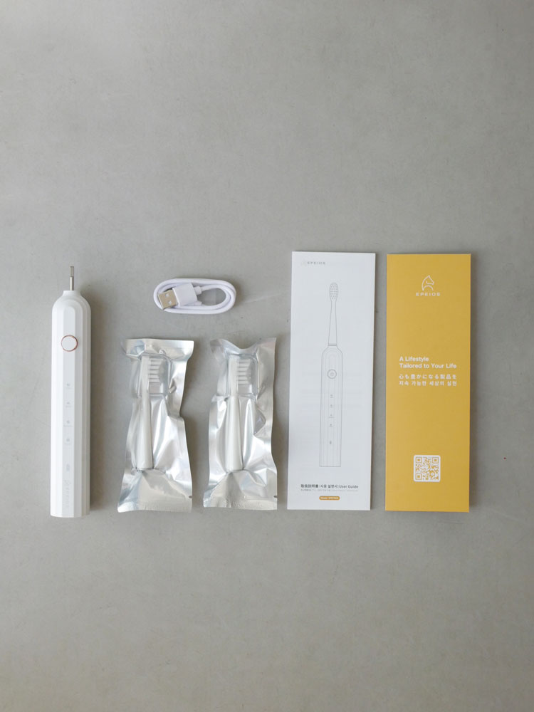 EPEIOSのOkare音波電動歯ブラシ本体、交換ブラシヘッド2本、専用携帯ケースのセット