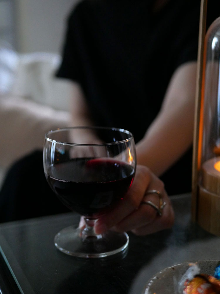 ロイヤルレアダム製スタッキングワイングラス。赤ワイン用ソーダガラスで積み重ね可能なデザイン