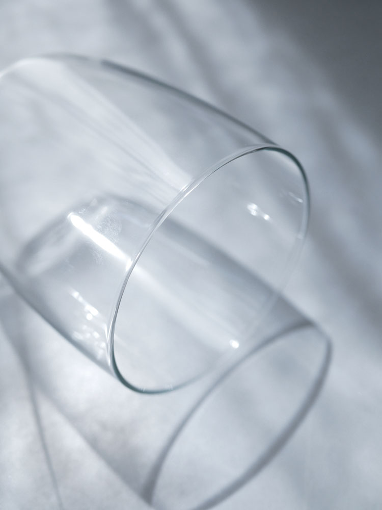 台湾製の透明なホウケイ酸ガラス製1100mlアイスクリーム＆デザートボウル。直径150mm、高さ84mmで電子レンジや食洗機に対応可能な耐熱ガラス。