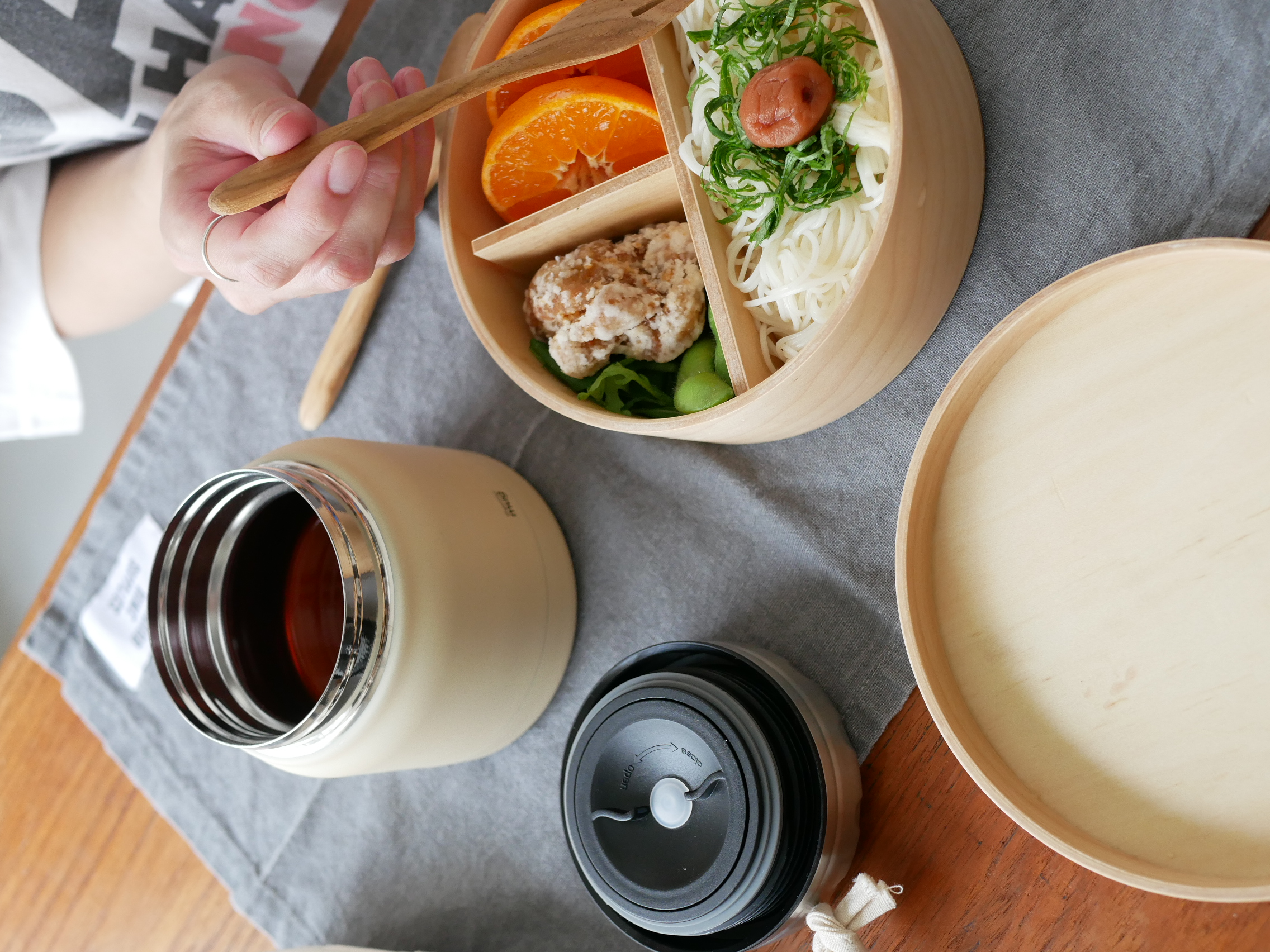 サーモマグミニタンク、フードコンテナ、VegieBAGコラボランチバッグのセット