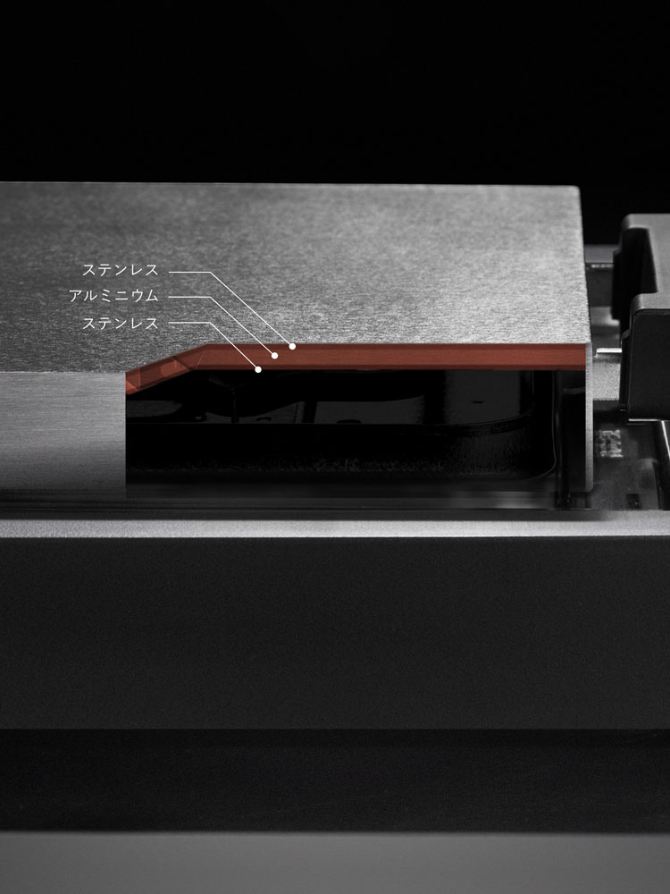 シルバーカラーのBALMUDA The Plate Pro電気グリドル