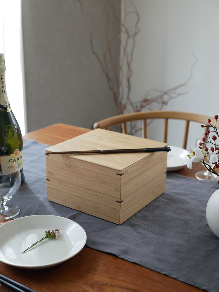 竹集成材とウレタン塗装の公長斎小菅二段重箱と専用木箱