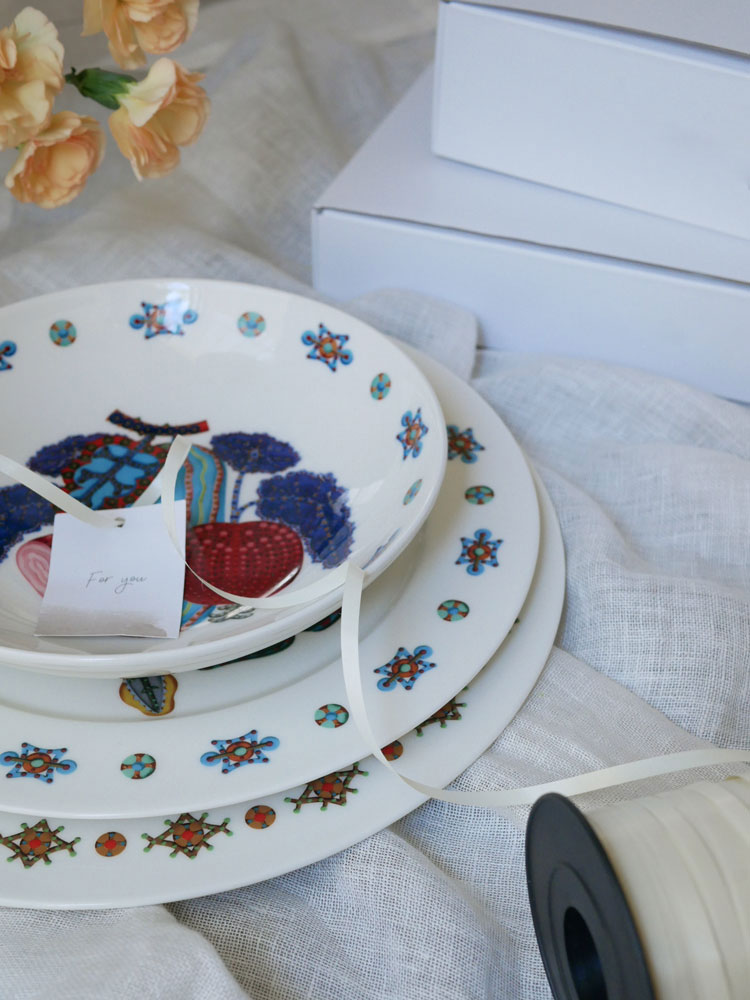 イッタラ タイカ サトシリーズの22cm磁器製プレート