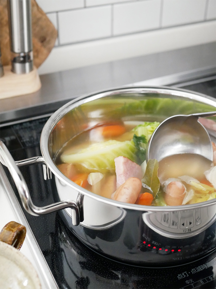 15年保証の日本製ジオプロダクト蓋付き鍋。多層構造でIHやガスコンロに対応する高品質な調理器具