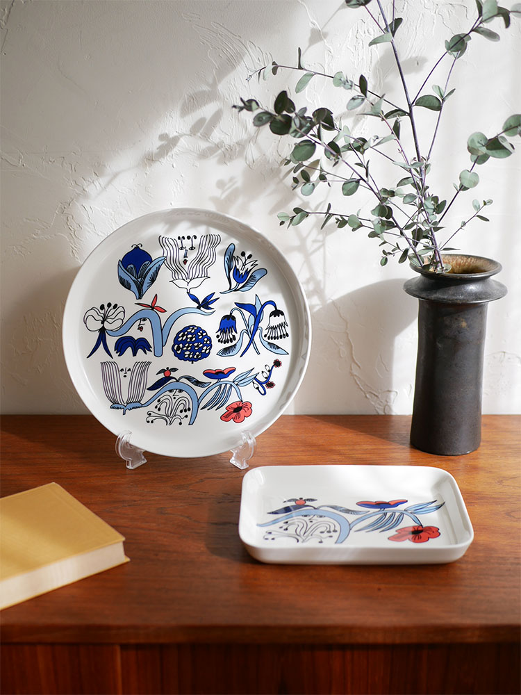 アラビア製プータルフリの磁器プレート、24cmサイズのセラミックテーブルウェアセット