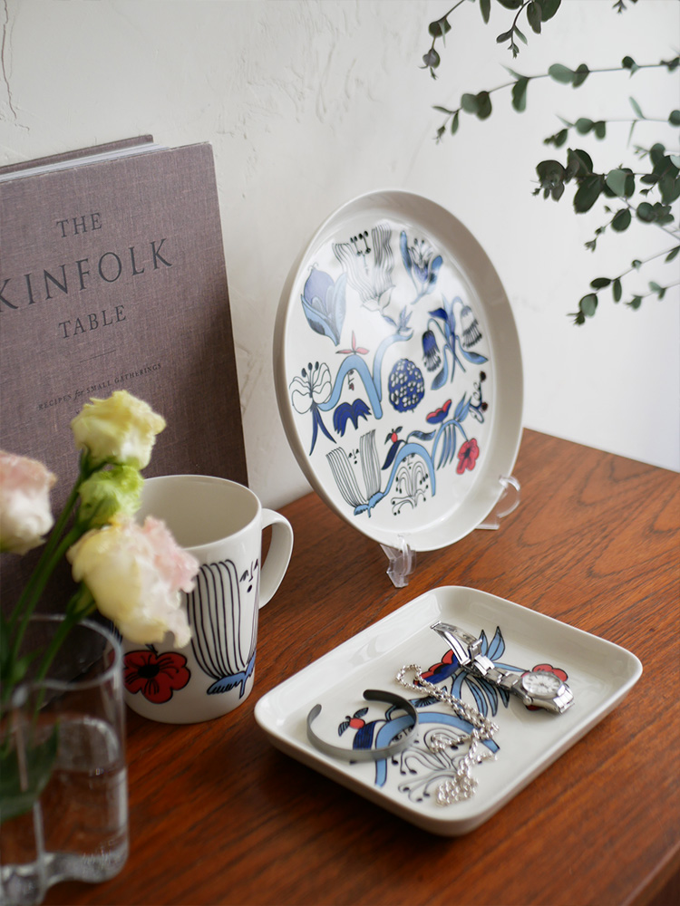 アラビア製プータルフリ プレート、直径24cmの磁器製ディナープレート