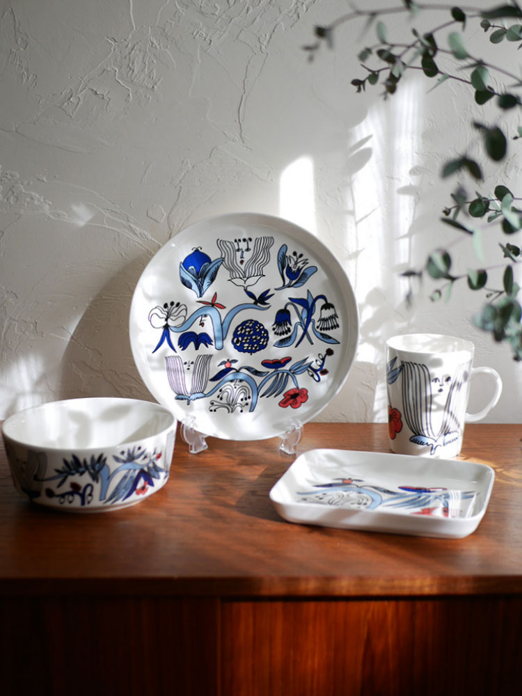 タイ製アラビアプータルフリ磁器プレート、直径24cmと15x19cmの二種類