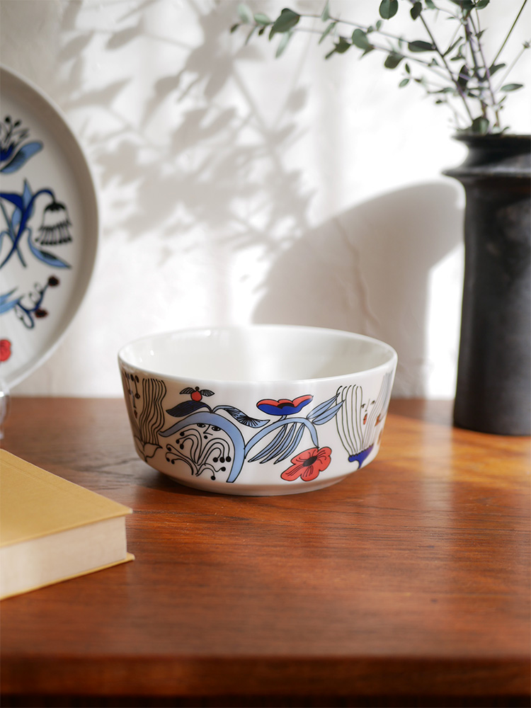 アラビアプータルフリの磁器製ミキシングボウル、直径約150mm高さ67mm