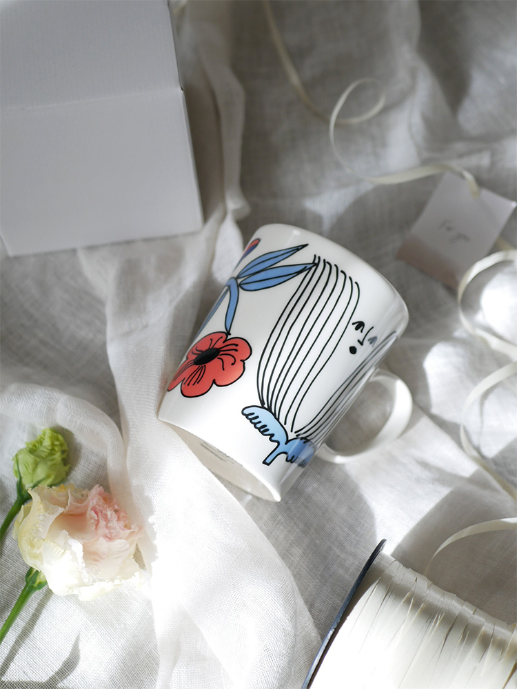 Arabia/アラビア製プータルフリ磁器マグカップ、容量約500ml、タイ製