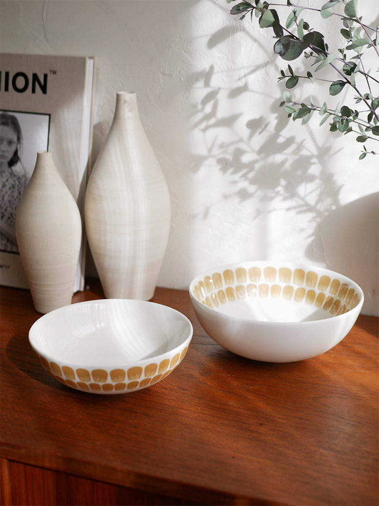 アラビア製24hトゥオキオボウルの陶磁器ミキシングボウル、16cmと18cmの2サイズ