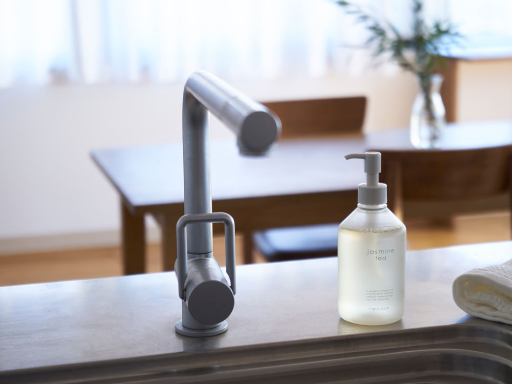 生活の木ジャスミンティー香りのリードディフューザーとハンドクリーム、ハンドウォッシュのセット製品