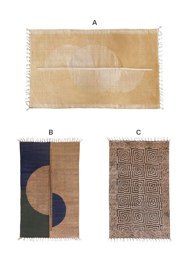 アデペシュ製ブラウンコットンラグ。繊細な織り模様と柔らかな繊維が特徴のインド産高品質マット。