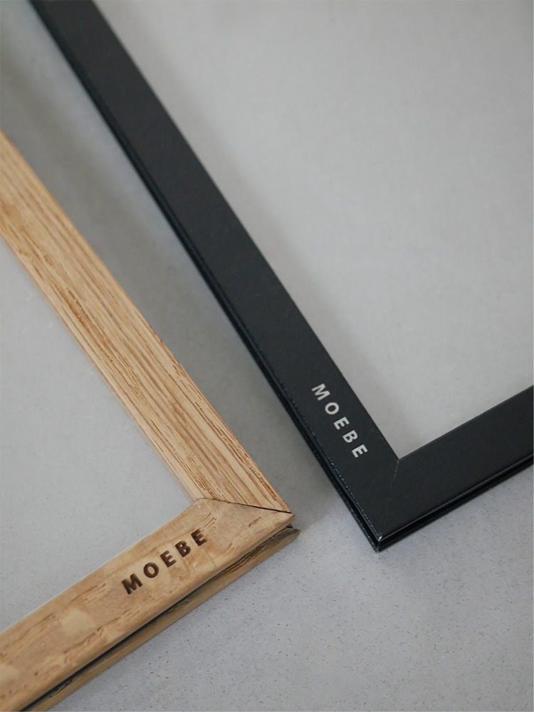 MOEBE FRAMEのオーク材製50×70cmフォトフレーム