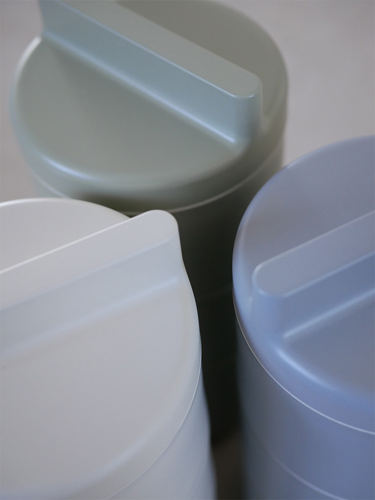 タケナカジャパンのプラスチック製蓋付き食品保存容器