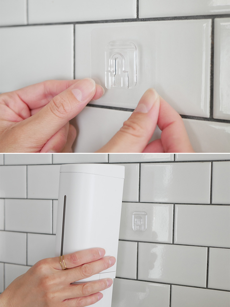 リッチェルの下から出るシールフックディスペンサー、ホワイト色、250ml容量