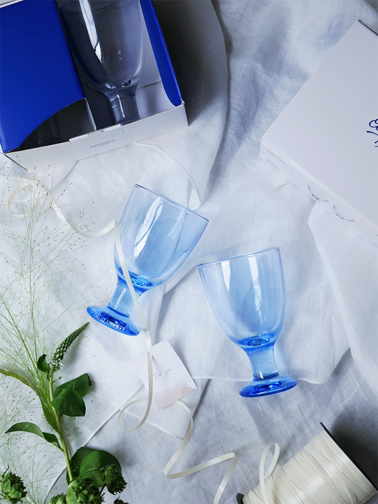 フィンランド製アラビア ヴァーナ ユニバーサル グラスペア アクア色の無鉛ガラス製飲料用グラス2本セット