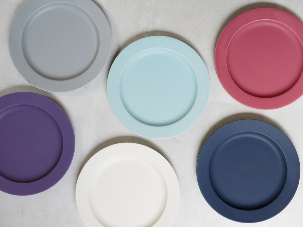 SAKUZAN Saraシリーズの磁器製プレートとボウルのダイニングウェアセット