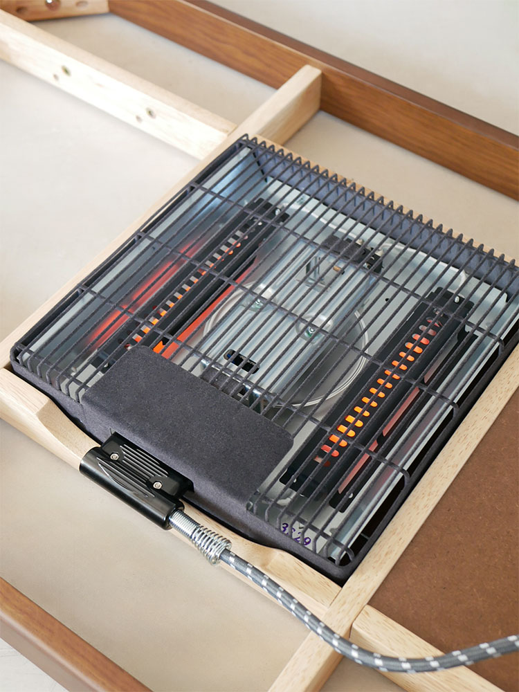 オーク突板を使用した高さ調節可能なリビングこたつ