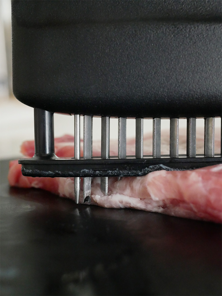 協和工業製ニクサスプロ、ステンレス製のお肉を柔らかくするキッチン用肉カッター