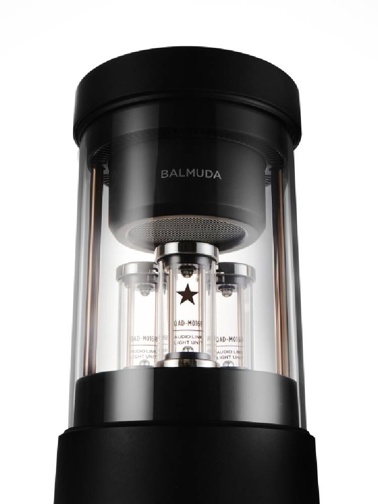 バルミューダ「The Speaker」ブラックモデル、スタイリッシュなデザインの高品質ホームオーディオデバイス