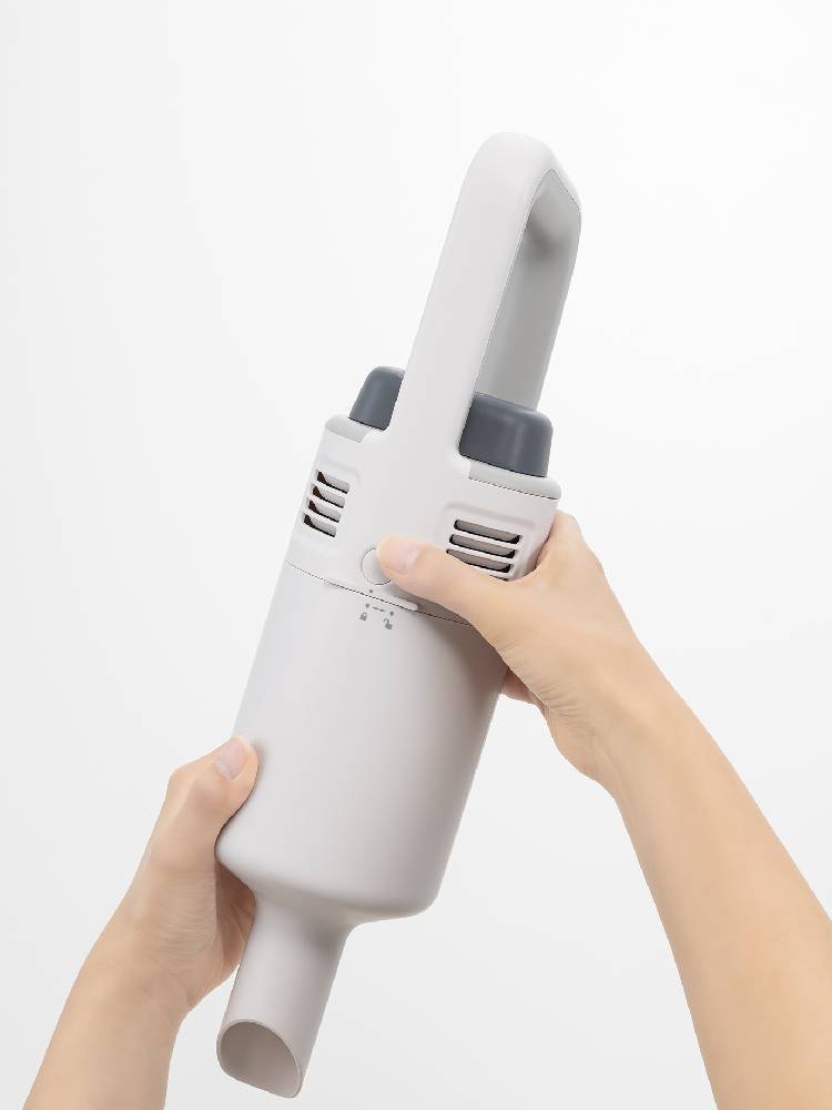 プラスマイナスゼロ コードレスクリーナーG040本体とロングノズル、フロアノズルなどの付属品