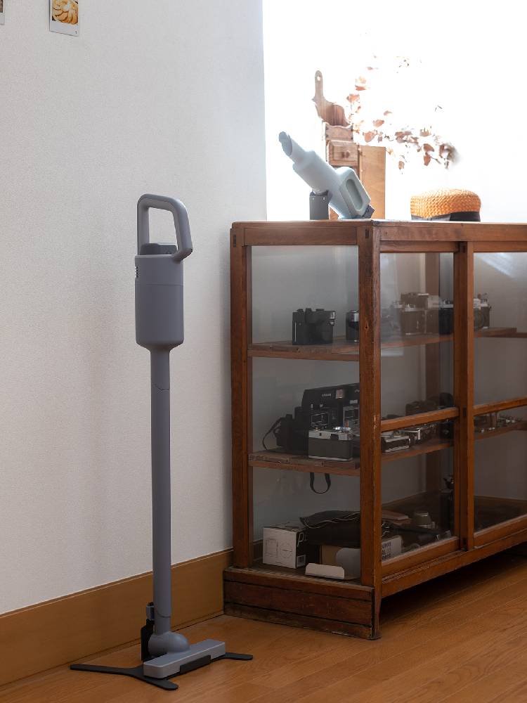 プラスマイナスゼロ コードレスクリーナーG040ホワイト本体とスタンド
