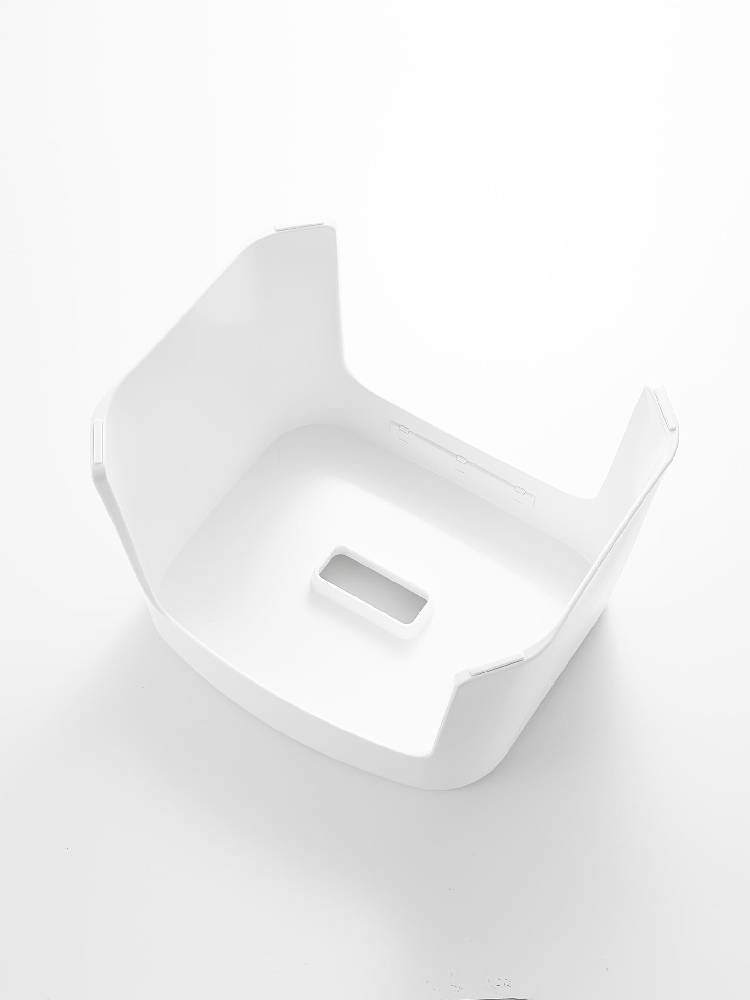 タワー洗いやすいマグネット風呂イス SH26ホワイトモデルのプラスチック製画像。マグネットで浴室の壁に簡単に取り付け可能な頑丈な設計。