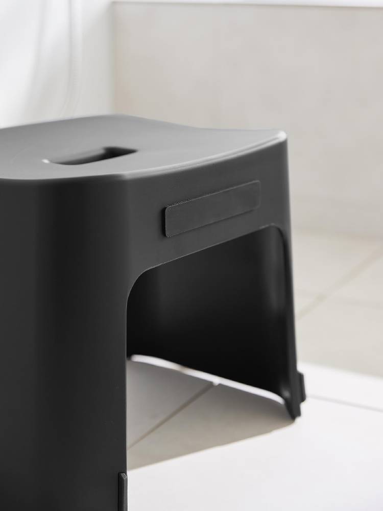 タワー製洗いやすいマグネット風呂イス、シルバー色のプラスチック製ステップスツール