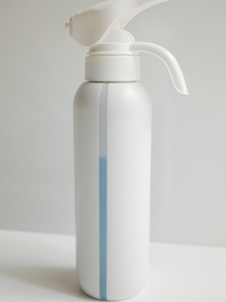 片手で計量可能なマグネット付き液体洗剤ボトル