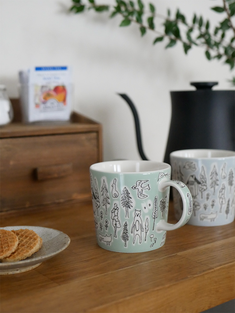 イッタラ×ミナ ペルホネン フォレストライフ 2024限定ライトグレー磁器製マグカップ