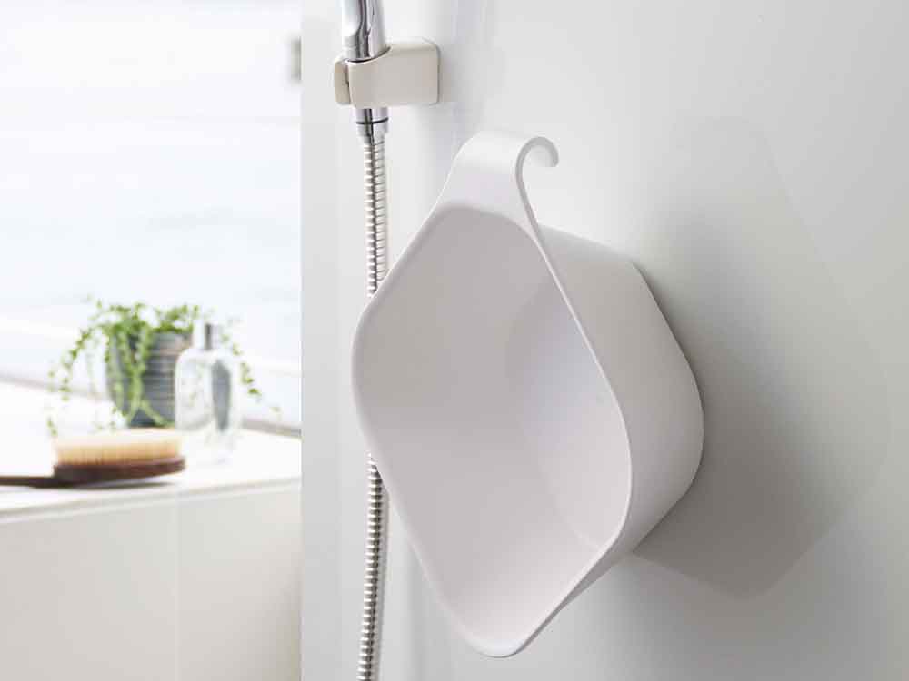 YAMAZAKI/towerのマグネット式トイレットペーパーホルダー