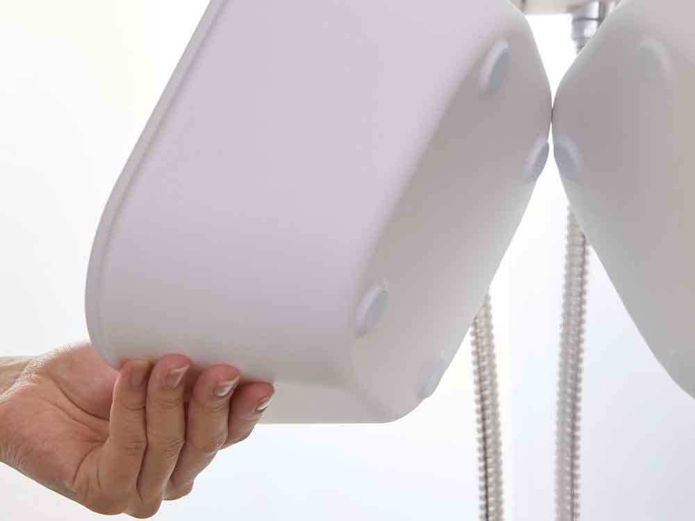 YAMAZAKIタワーのマグネット式タオルホルダー