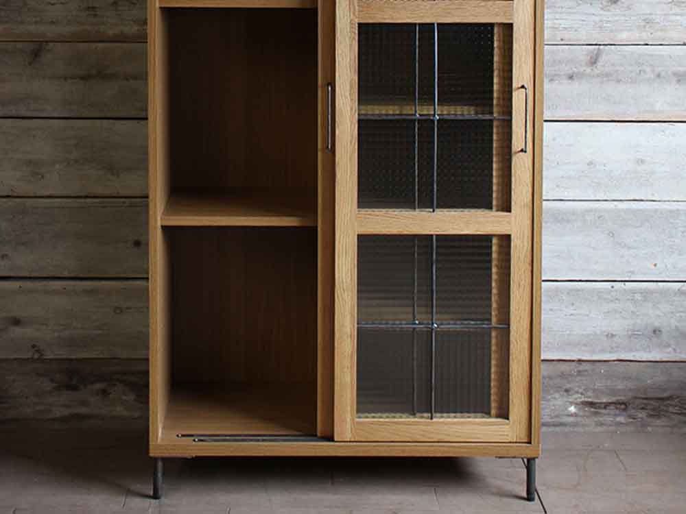 オーク材のスライドガラスキャビネット