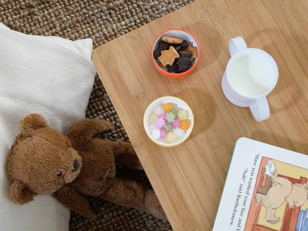 タックキッズディッシュスタンダードとテディベアのセット