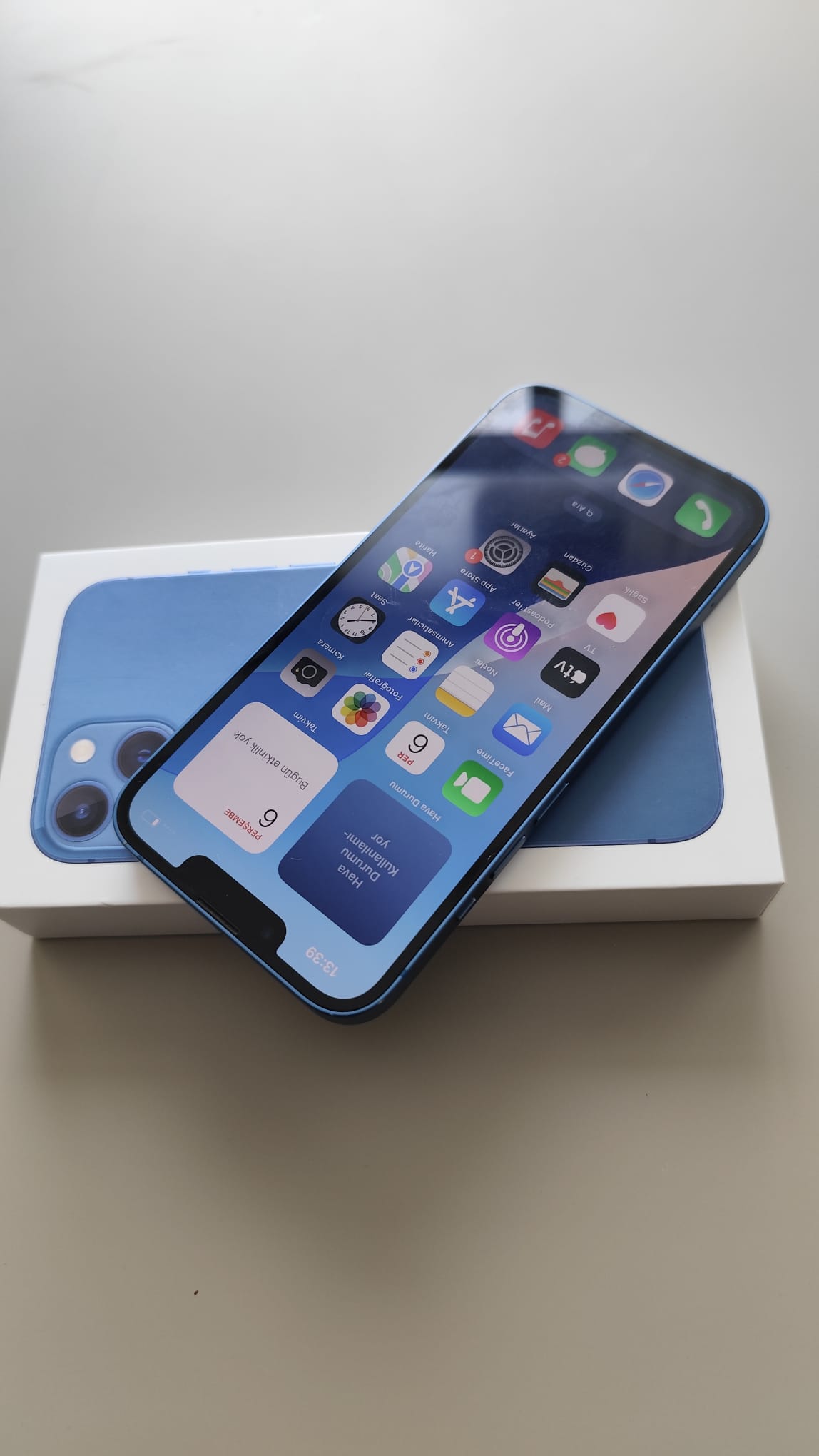 iPhone 13 128gb mavi - Resim 4